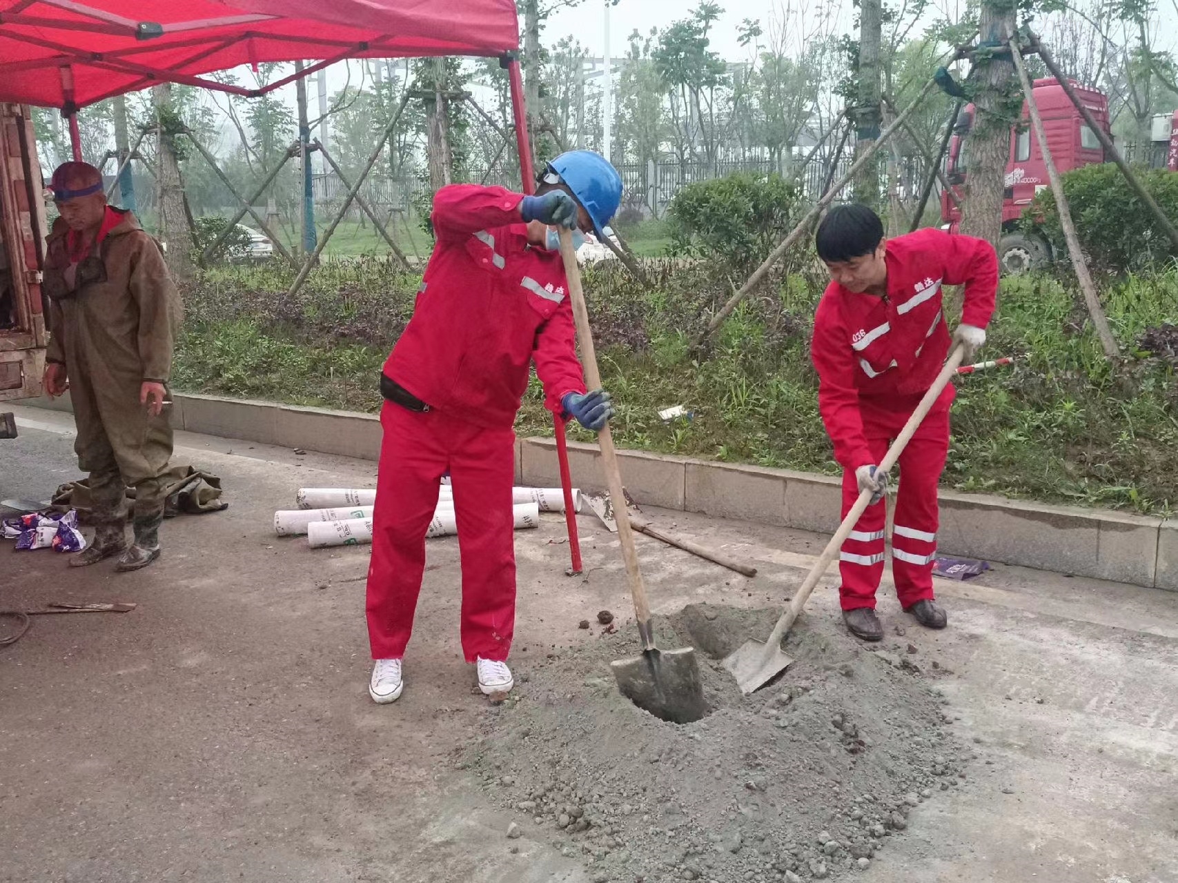 乌拉特中管道疏通哪家好】及时进行市政管道清淤